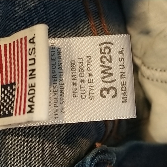 VIBRANT m.i.u., Destroyed Denim Jeans with Raw Hem 3(W25) - Picture 13 of 15